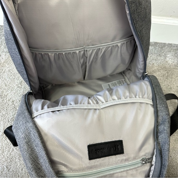 Gray Baby Bag with Minimalist Design and Durable Fabric - Picture 8 of 12